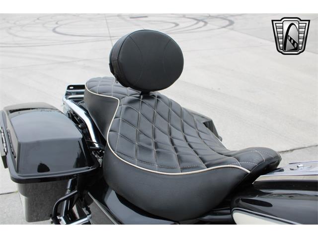 2001 Harley-Davidson Road King (CC-1926353) for sale in O'Fallon, Illinois
