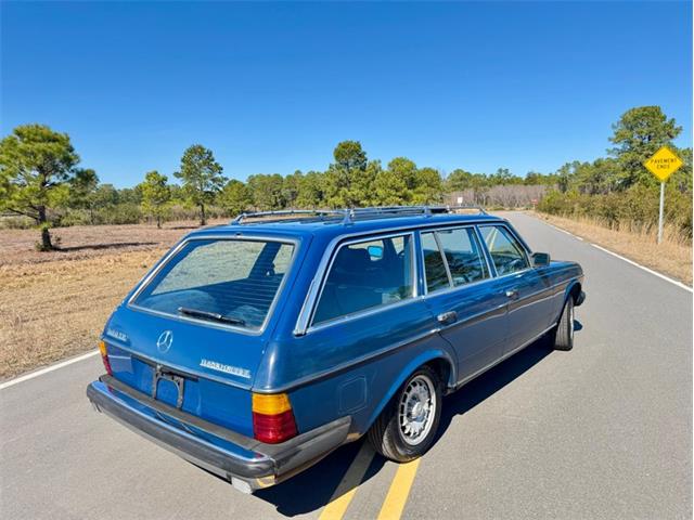 1985 Mercedes-Benz 300TD (CC-1926987) for sale in Greensboro, North Carolina