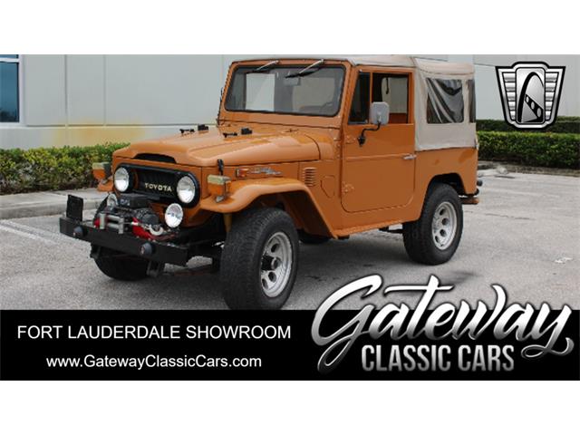 1974 Toyota Land Cruiser FJ40 (CC-1927070) for sale in O'Fallon, Illinois