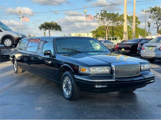 1996 Lincoln Town Car (CC-1928512) for sale in Cadillac, Michigan