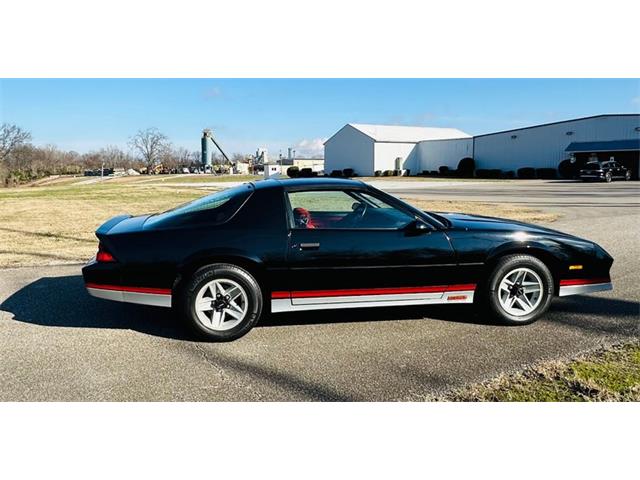 1984 Chevrolet Camaro Z28 (CC-1929359) for sale in Orlando, Florida
