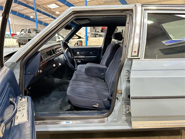 1987 Ford Crown Victoria (CC-1930152) for sale in Salem, Ohio