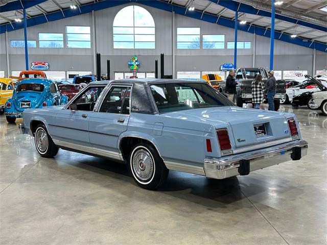 1987 Ford Crown Victoria (CC-1930152) for sale in Salem, Ohio