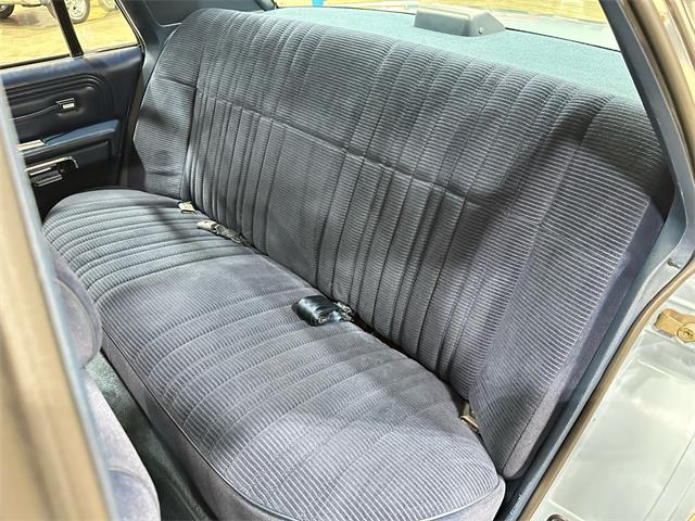 1987 Ford Crown Victoria (CC-1930152) for sale in Salem, Ohio