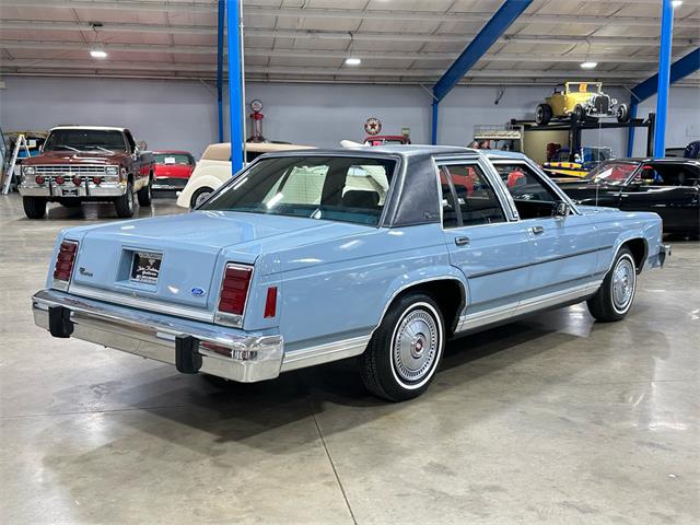 1987 Ford Crown Victoria (CC-1930152) for sale in Salem, Ohio