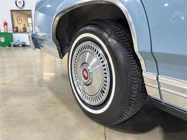 1987 Ford Crown Victoria (CC-1930152) for sale in Salem, Ohio