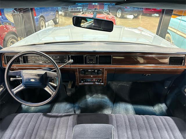 1987 Ford Crown Victoria (CC-1930152) for sale in Salem, Ohio