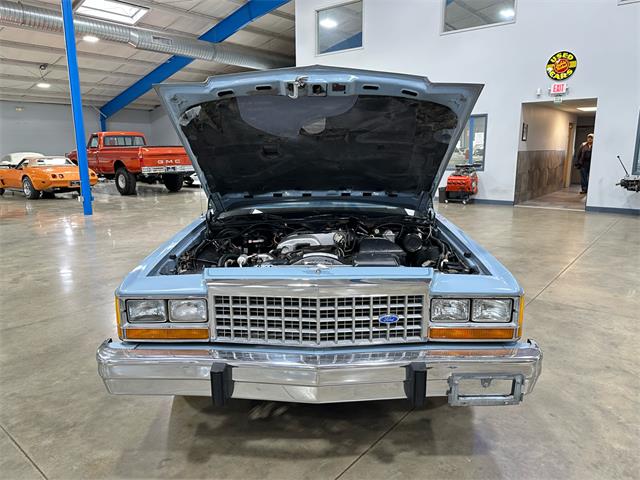 1987 Ford Crown Victoria (CC-1930152) for sale in Salem, Ohio