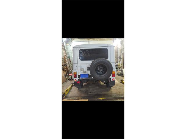 1998 UAZ 469 (CC-1936141) for sale in Ludington, Michigan