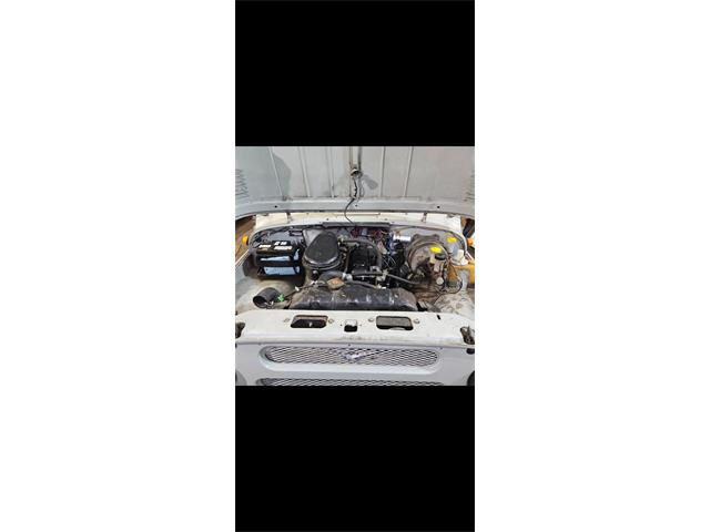 1998 UAZ 469 (CC-1936141) for sale in Ludington, Michigan