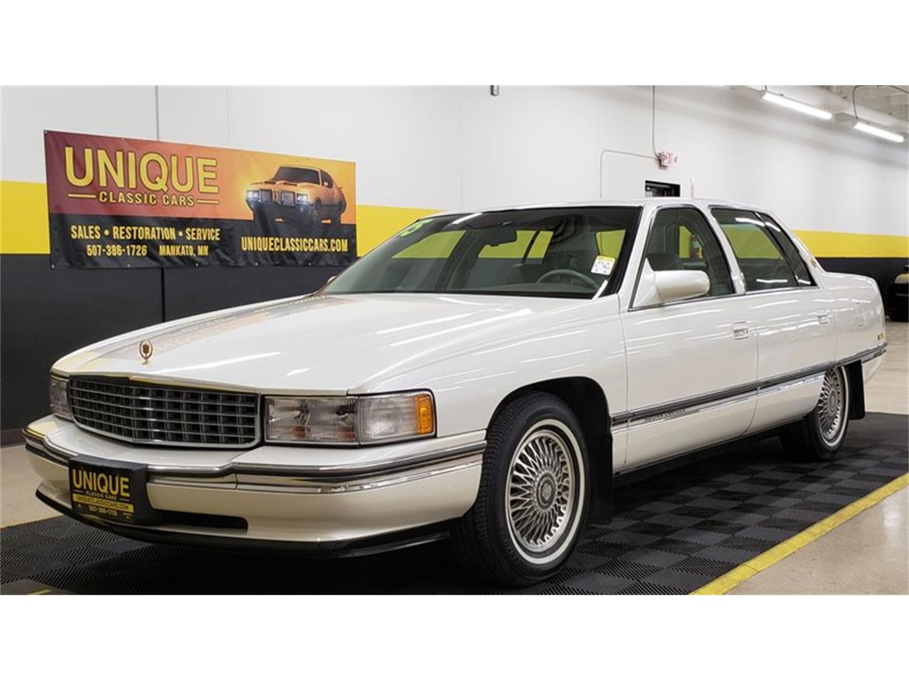 51644358-1995-cadillac-sedan-
