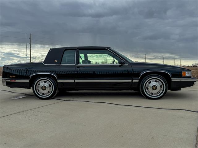 1992 Cadillac DeVille (CC-1936728) for sale in Sioux Falls, South Dakota