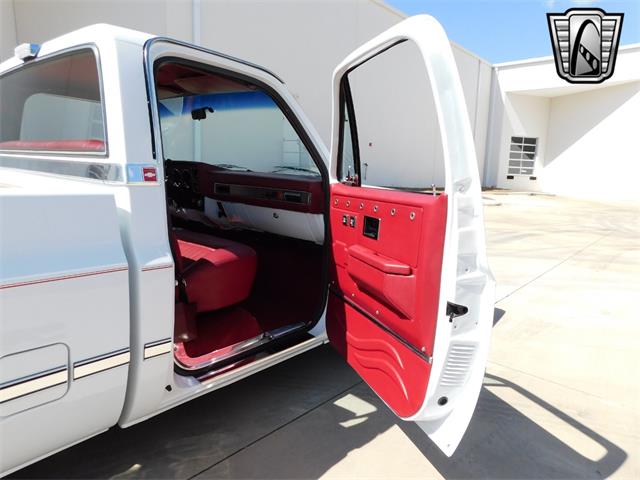 1986 Chevrolet Cheyenne (CC-1939672) for sale in O'Fallon, Illinois