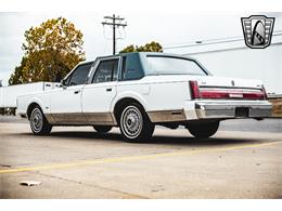 1985 Lincoln Town Car (CC-1941071) for sale in O'Fallon, Illinois