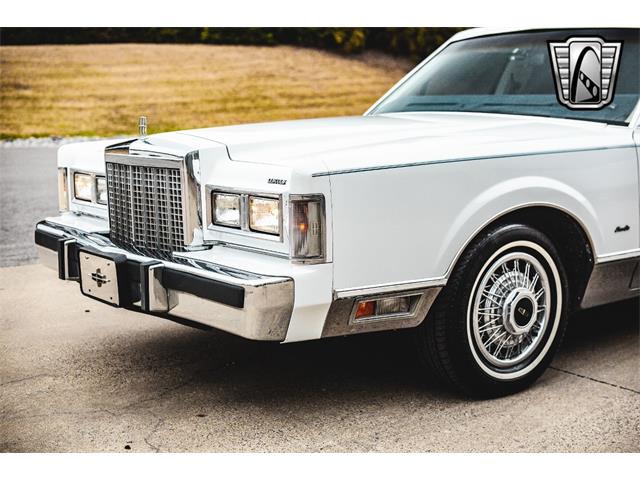 1985 Lincoln Town Car (CC-1941071) for sale in O'Fallon, Illinois