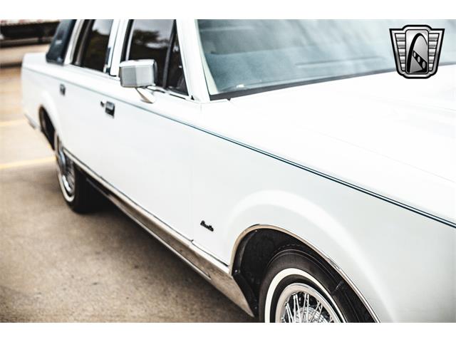 1985 Lincoln Town Car (CC-1941071) for sale in O'Fallon, Illinois