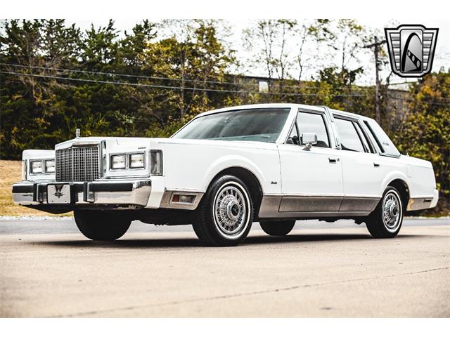 1985 Lincoln Town Car (CC-1941071) for sale in O'Fallon, Illinois