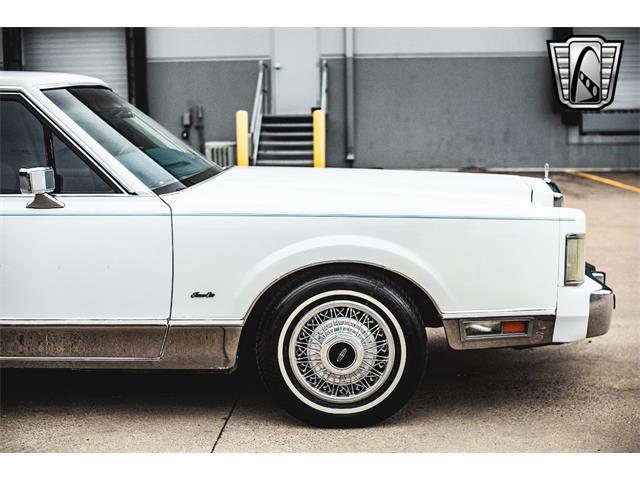 1985 Lincoln Town Car (CC-1941071) for sale in O'Fallon, Illinois