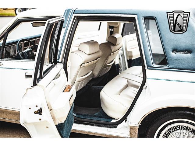 1985 Lincoln Town Car (CC-1941071) for sale in O'Fallon, Illinois