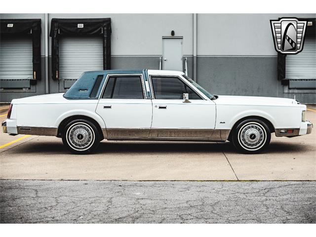 1985 Lincoln Town Car (CC-1941071) for sale in O'Fallon, Illinois