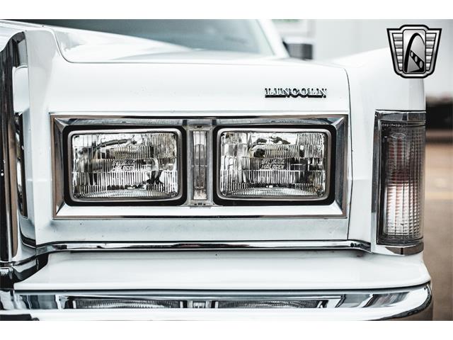 1985 Lincoln Town Car (CC-1941071) for sale in O'Fallon, Illinois