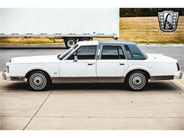 1985 Lincoln Town Car (CC-1941071) for sale in O'Fallon, Illinois