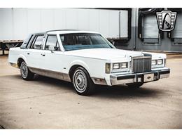 1985 Lincoln Town Car (CC-1941071) for sale in O'Fallon, Illinois