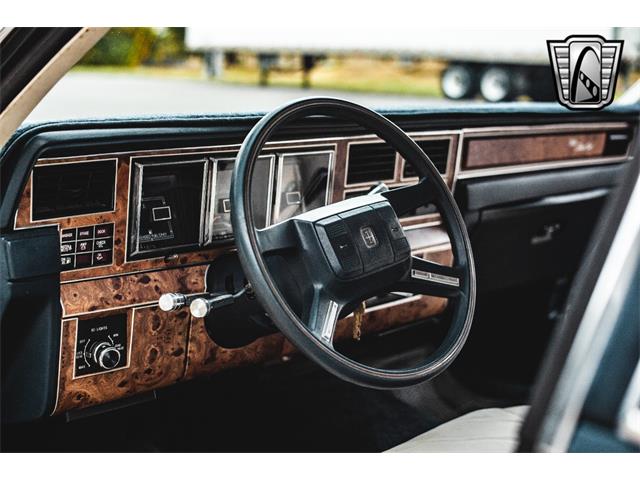 1985 Lincoln Town Car (CC-1941071) for sale in O'Fallon, Illinois