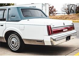 1985 Lincoln Town Car (CC-1941071) for sale in O'Fallon, Illinois