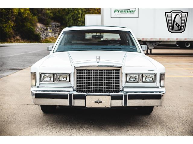 1985 Lincoln Town Car (CC-1941071) for sale in O'Fallon, Illinois