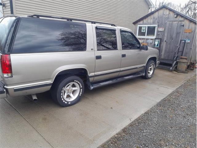 1999 Chevrolet Suburban (CC-1942900) for sale in Carlisle, Pennsylvania