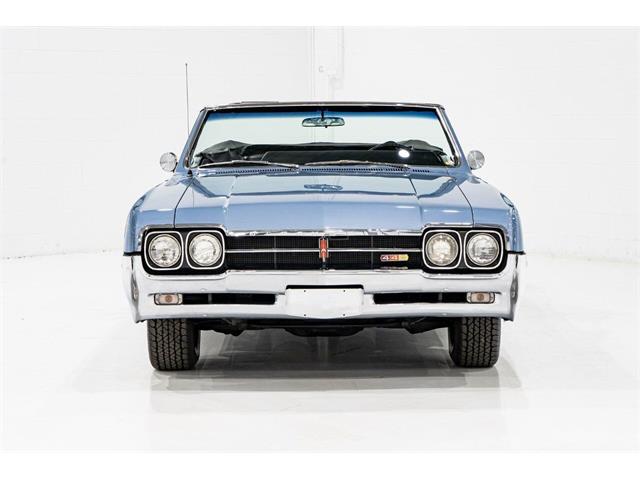 1966 Oldsmobile 442 (CC-1943257) for sale in Montreal, Quebec