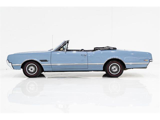 1966 Oldsmobile 442 (CC-1943257) for sale in Montreal, Quebec