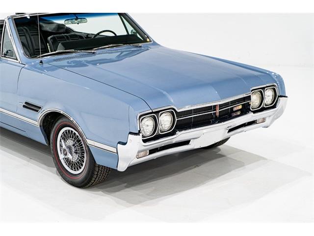 1966 Oldsmobile 442 (CC-1943257) for sale in Montreal, Quebec
