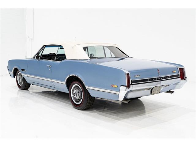 1966 Oldsmobile 442 (CC-1943257) for sale in Montreal, Quebec