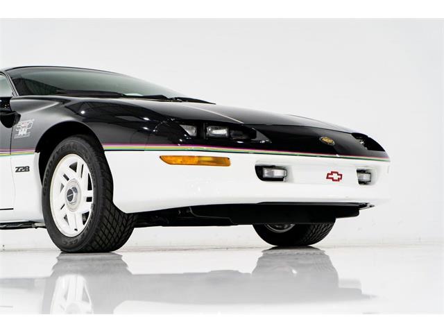 1993 Chevrolet Camaro Z28 (CC-1943262) for sale in Montreal, Quebec