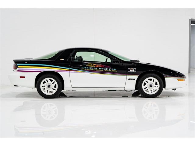 1993 Chevrolet Camaro Z28 (CC-1943262) for sale in Montreal, Quebec