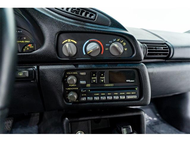 1993 Chevrolet Camaro Z28 (CC-1943262) for sale in Montreal, Quebec