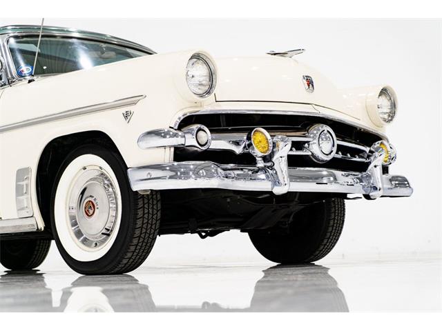 1954 Ford Crestline (CC-1943298) for sale in Montreal, Quebec