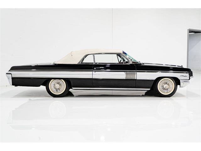 1962 Oldsmobile Starfire (CC-1943308) for sale in Montreal, Quebec