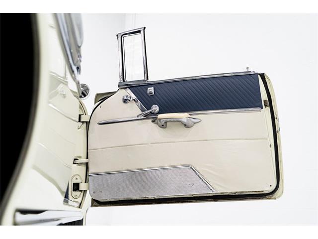 1957 Pontiac Bonneville (CC-1943313) for sale in Montreal, Quebec