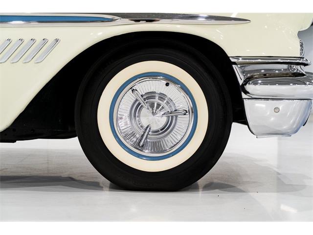 1957 Pontiac Bonneville (CC-1943313) for sale in Montreal, Quebec