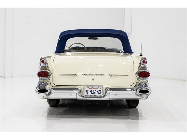 1957 Pontiac Bonneville (CC-1943313) for sale in Montreal, Quebec