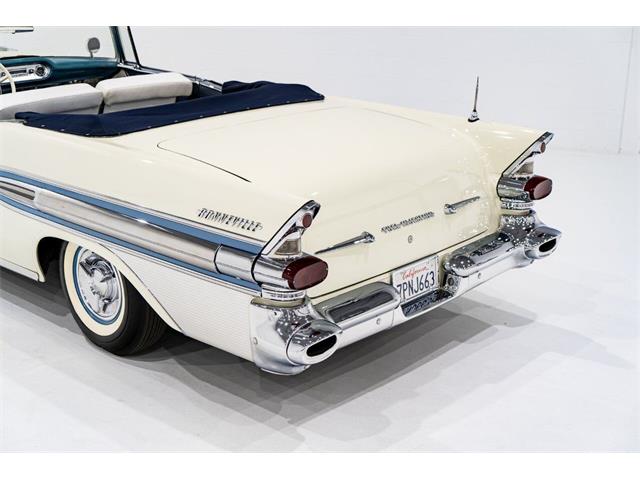 1957 Pontiac Bonneville (CC-1943313) for sale in Montreal, Quebec
