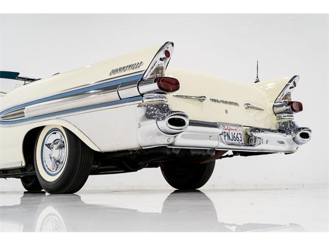 1957 Pontiac Bonneville (CC-1943313) for sale in Montreal, Quebec