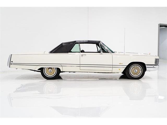 1968 Chrysler Imperial (CC-1943325) for sale in Montreal, Quebec