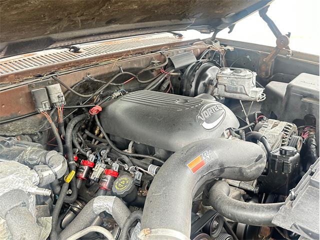 1988 Chevrolet Suburban (CC-1943908) for sale in Charlton, Massachusetts