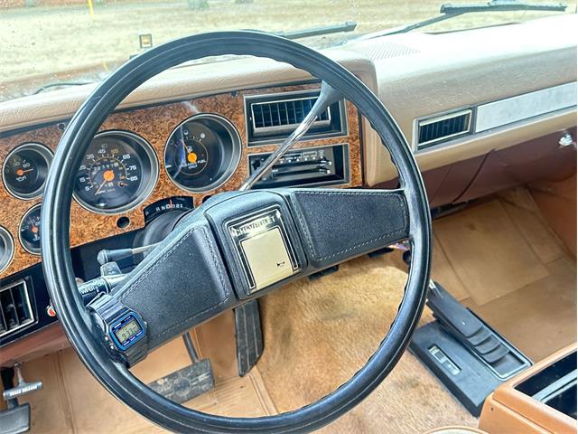1988 Chevrolet Suburban (CC-1943908) for sale in Charlton, Massachusetts