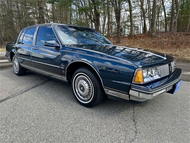 1986 Oldsmobile 98 Regency Brougham (CC-1946401) for sale in ABINGTON, Massachusetts