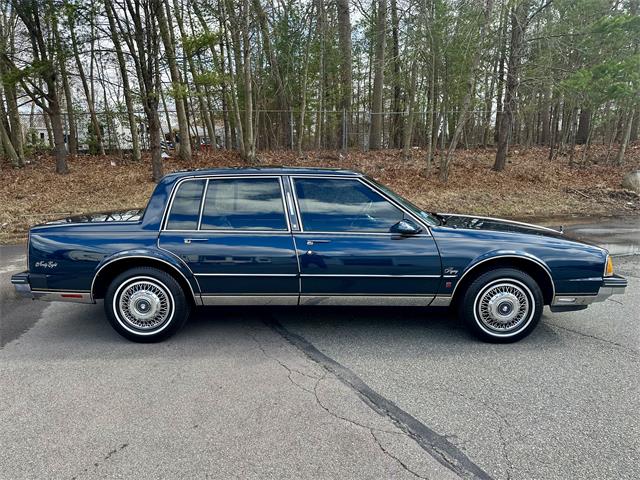 1986 Oldsmobile 98 Regency Brougham (CC-1946401) for sale in ABINGTON, Massachusetts